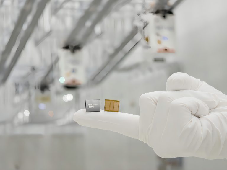 [News] AI Interposers Grow Larger, Raising HBM4E Cooling Challenges ...